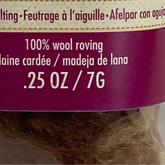 12 Dimensions FeltWorks 100% Wool Brown Curly Roving 0.25oz Needle Felti… - Picture 6 of 15